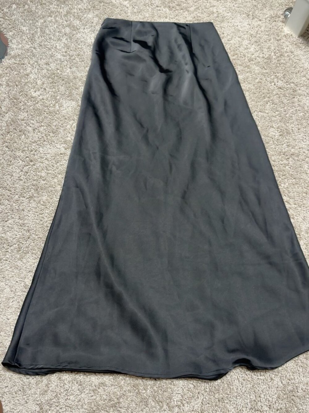 COMMENSE Satin Maxi Skirt Black